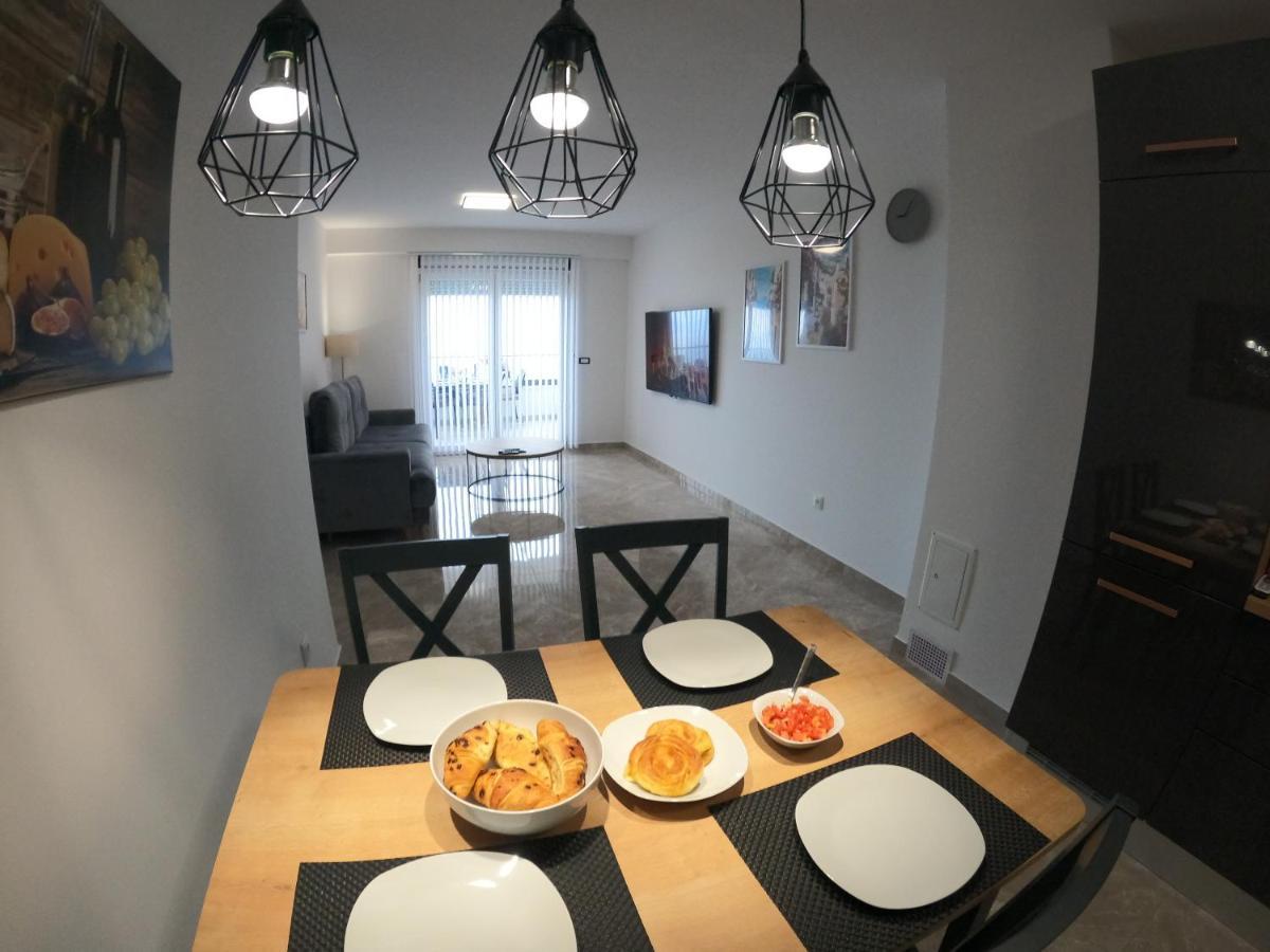 Apartment Dalmatino Makarska Esterno foto