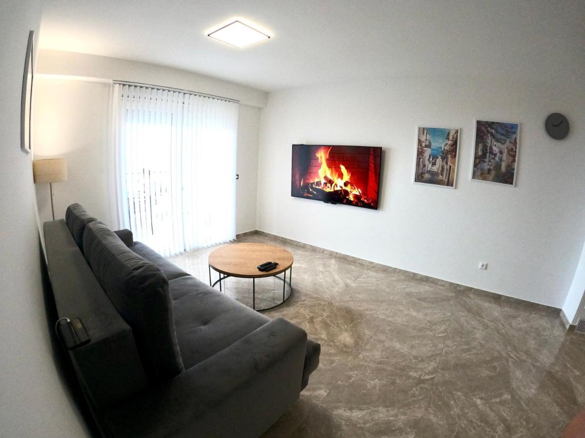 Apartment Dalmatino Makarska Esterno foto